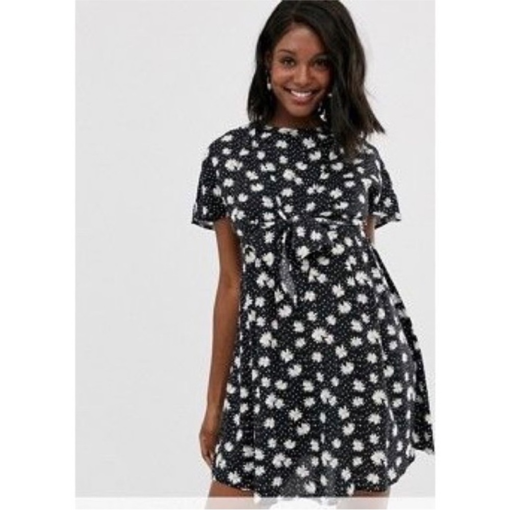 ASOS maternity ditsy daisy wrap front, nursing friendly